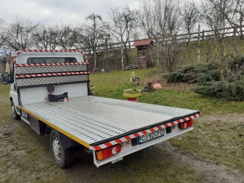 Tractari auto non-stop